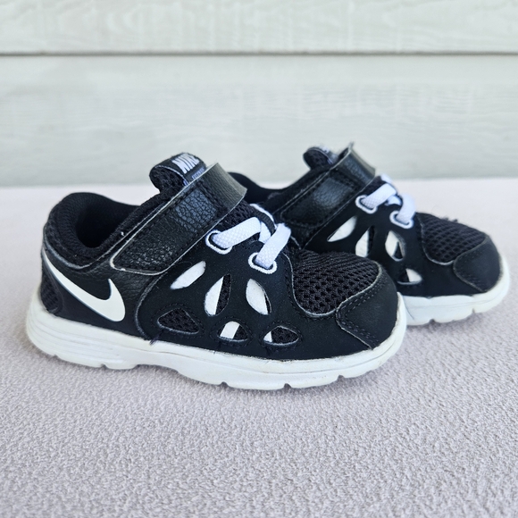 Nike Fusion Run 2 Athletic Sneaker Toddler SZ 7C Black Hook & Loop 599803-008 - Picture 1 of 12